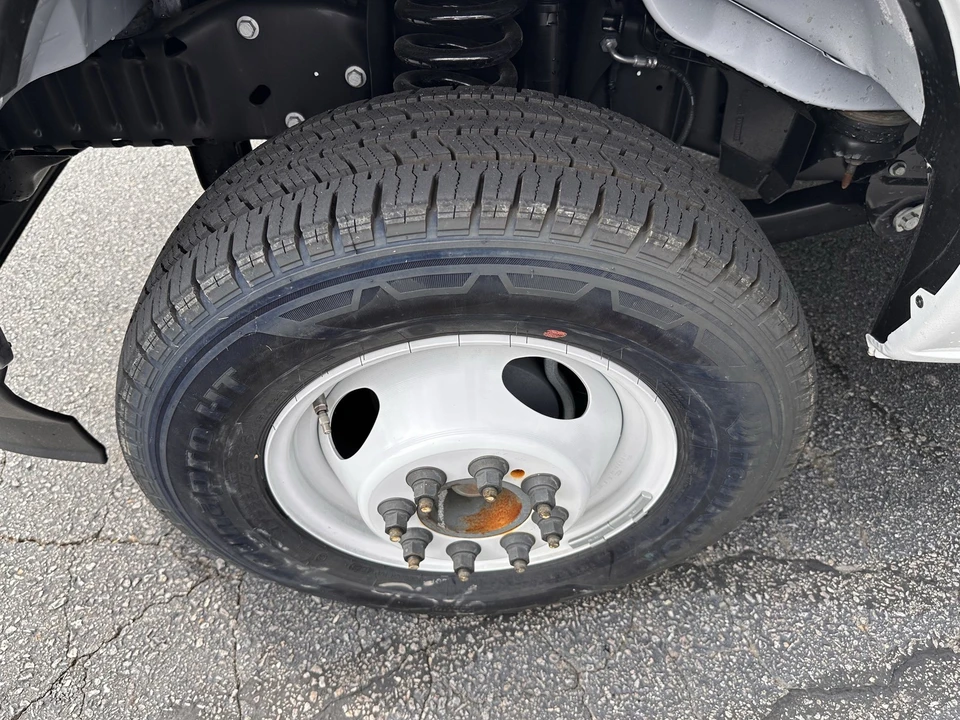 2026 Ford Super Duty 5th Gen - Image 19 of 21