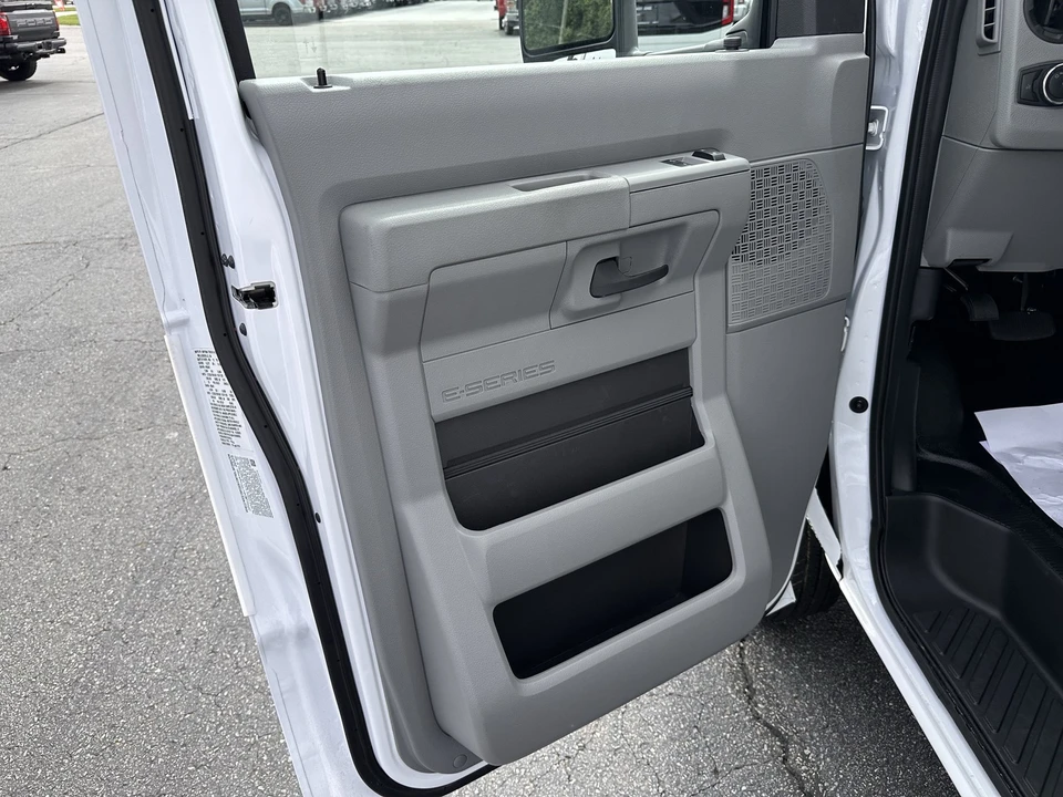 2026 Ford Super Duty 5th Gen - Image 9 of 21