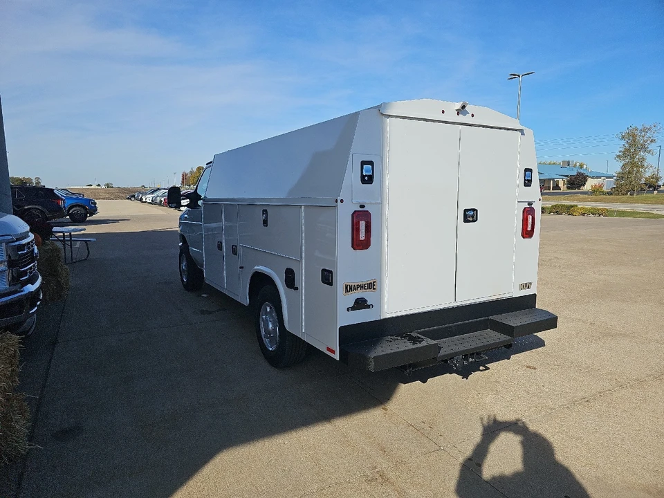 2026 Ford Econoline Van - Image 19 of 21