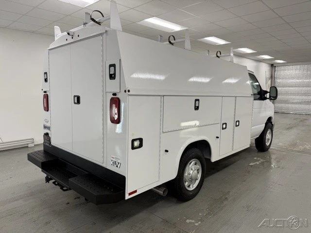 2026 Ford Econoline Van - Image 5 of 12