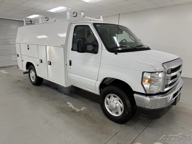 2026 Ford Econoline Van - Image 3 of 12