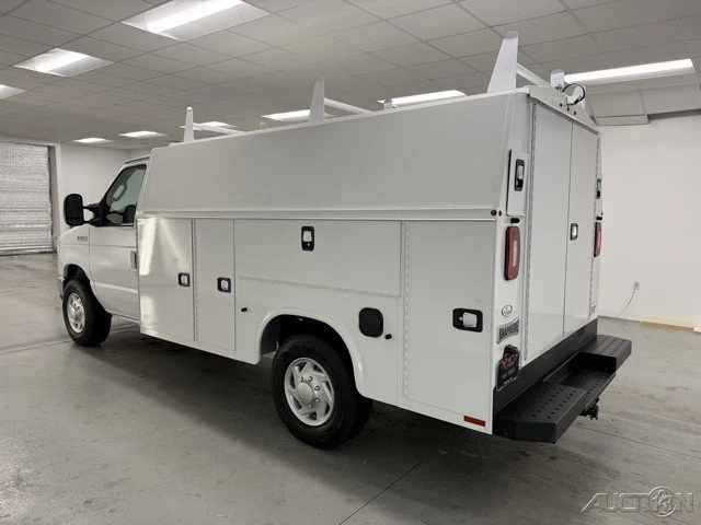 2026 Ford Econoline Van - Image 8 of 12