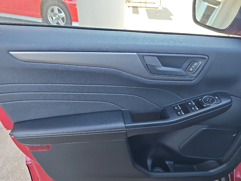 2026 Ford Escape - Image 16 of 21