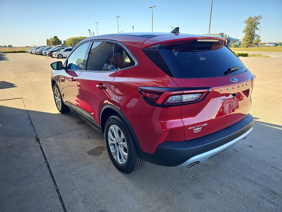 2026 Ford Escape - Image 11 of 21