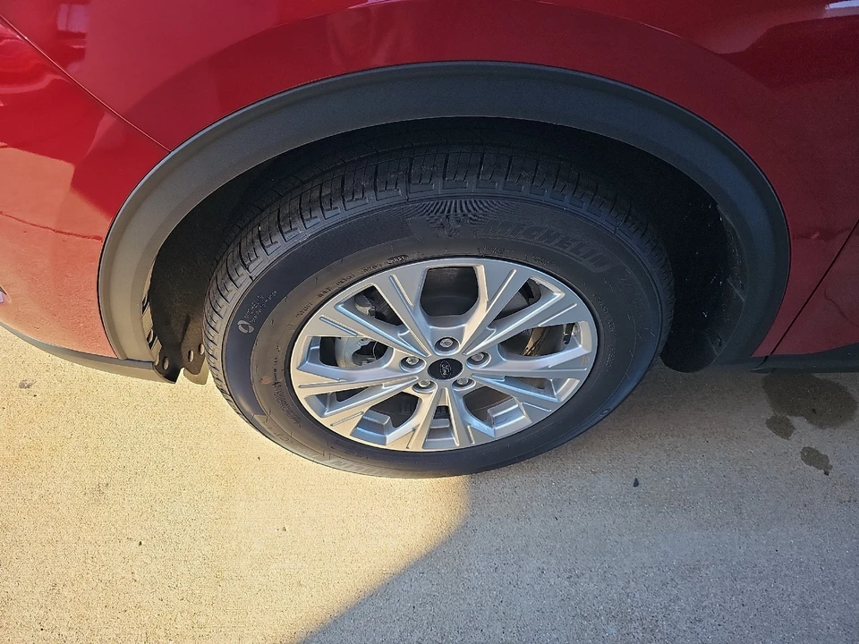 2026 Ford Escape - Image 14 of 21