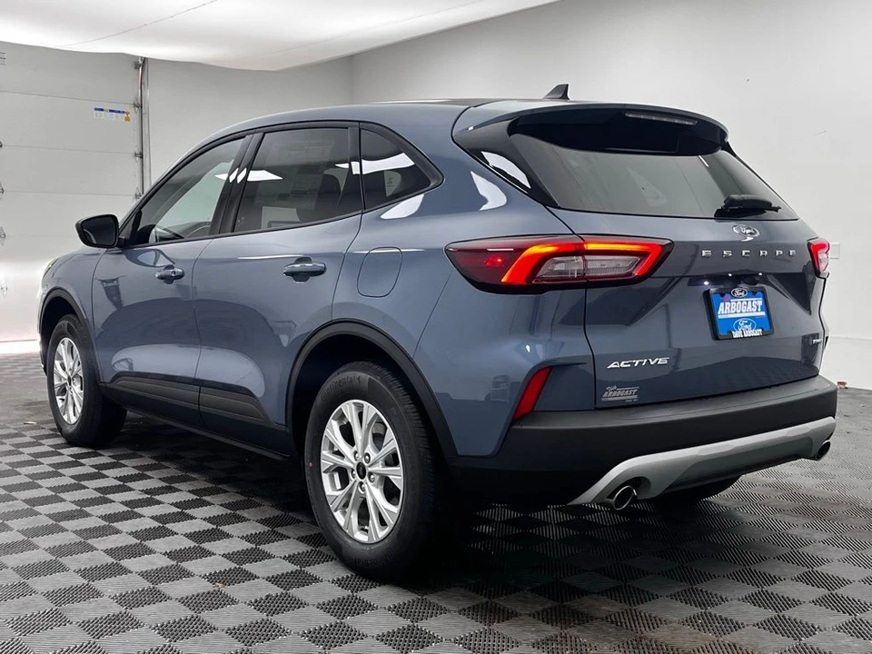 2026 Ford Escape - Image 12 of 12