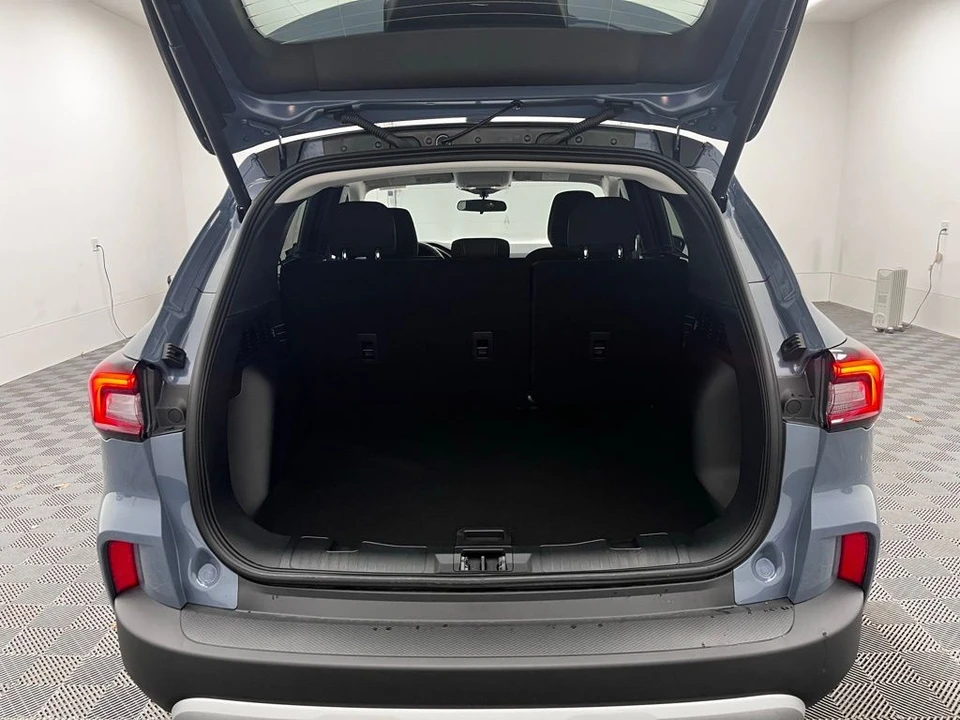 2026 Ford Escape - Image 10 of 12
