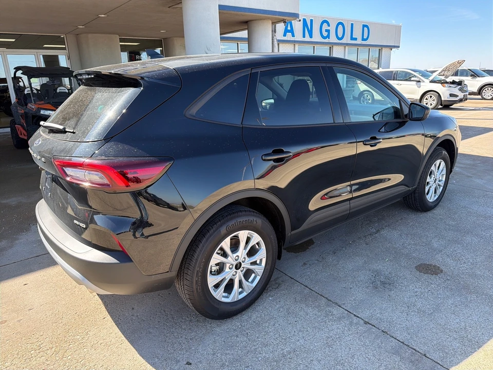 2026 Ford Escape - Image 2 of 21
