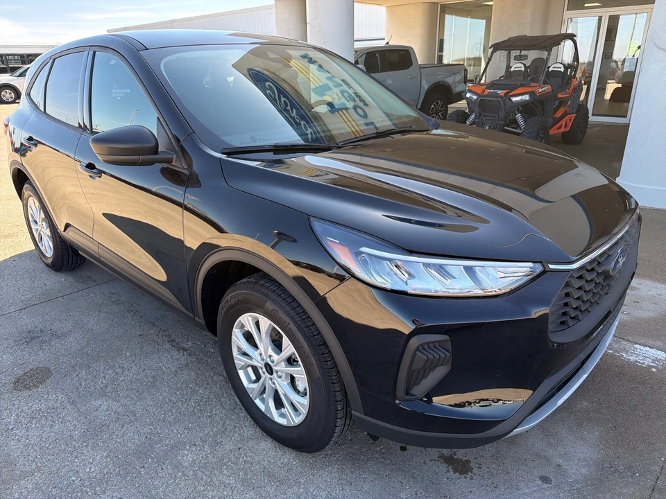 2026 Ford Escape - Image 3 of 21