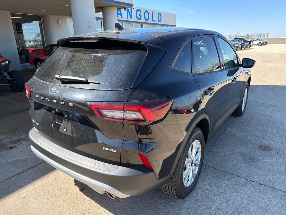 2026 Ford Escape - Image 13 of 21