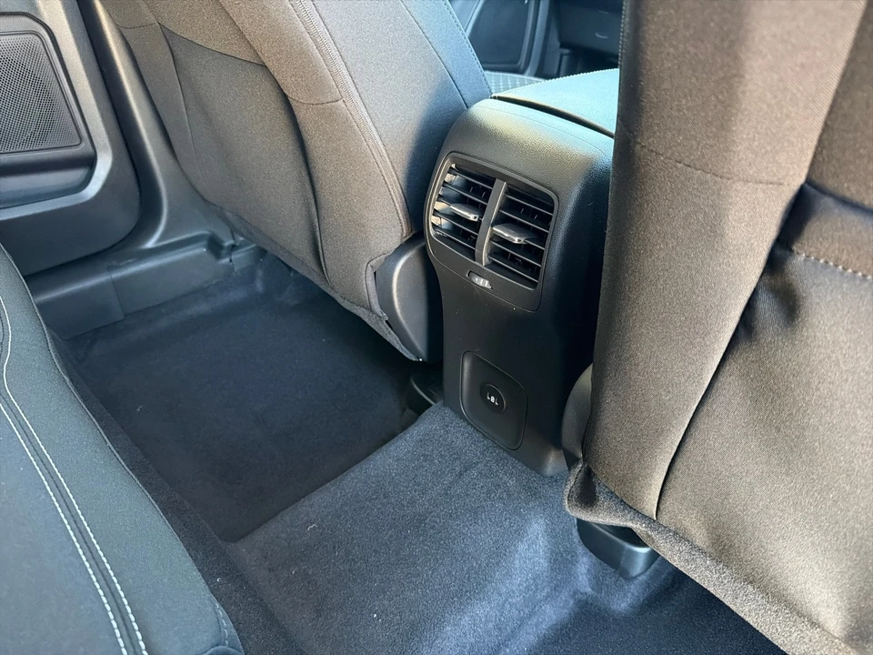 2026 Ford Escape - Image 17 of 21