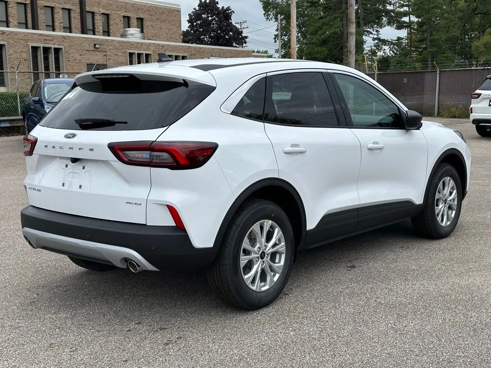 2026 Ford Escape - Image 6 of 24