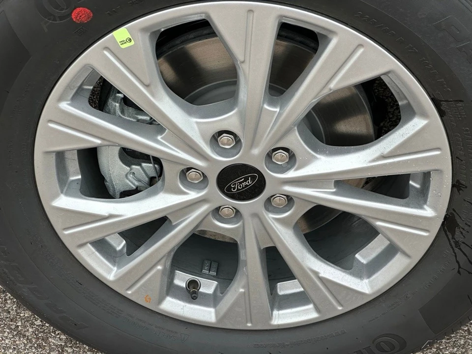 2026 Ford Escape - Image 13 of 24