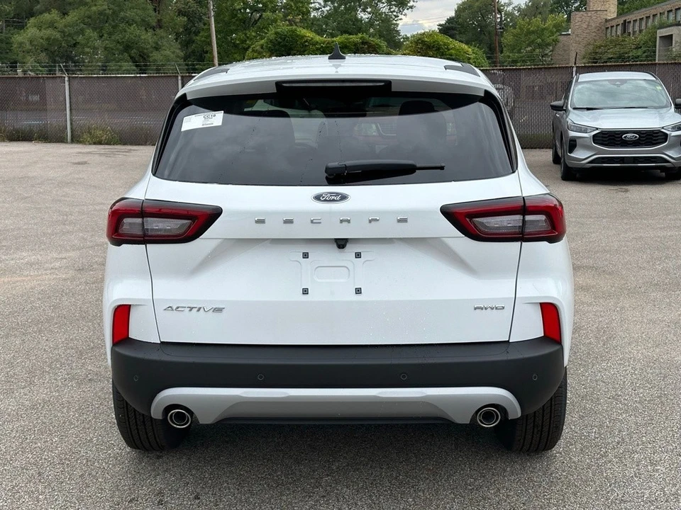 2026 Ford Escape - Image 5 of 24