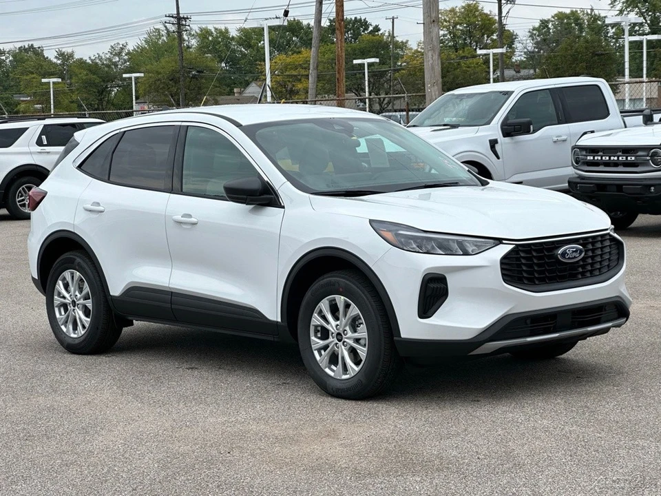 2026 Ford Escape - Image 9 of 24
