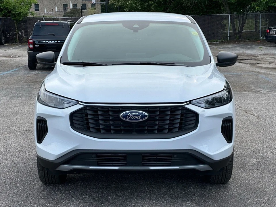 2026 Ford Escape - Image 10 of 24