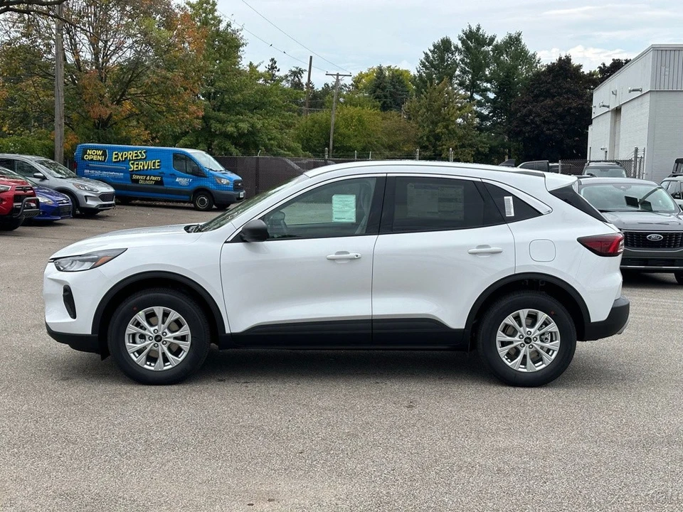 2026 Ford Escape - Image 2 of 24
