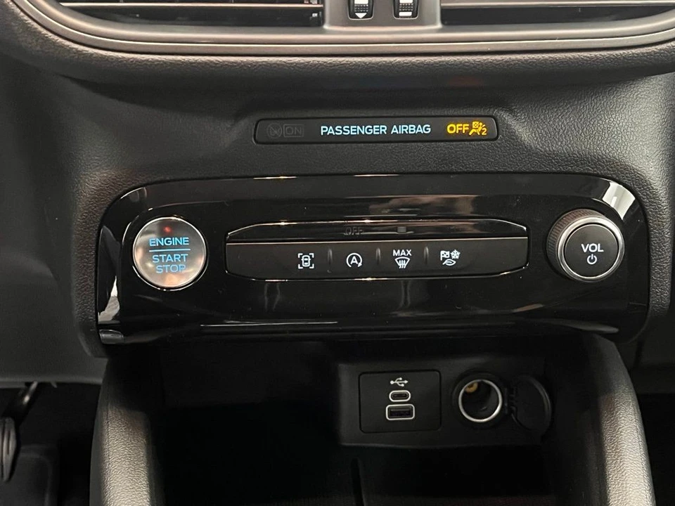 2026 Ford Escape - Image 5 of 12