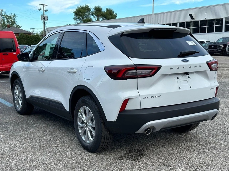2026 Ford Escape - Image 3 of 12