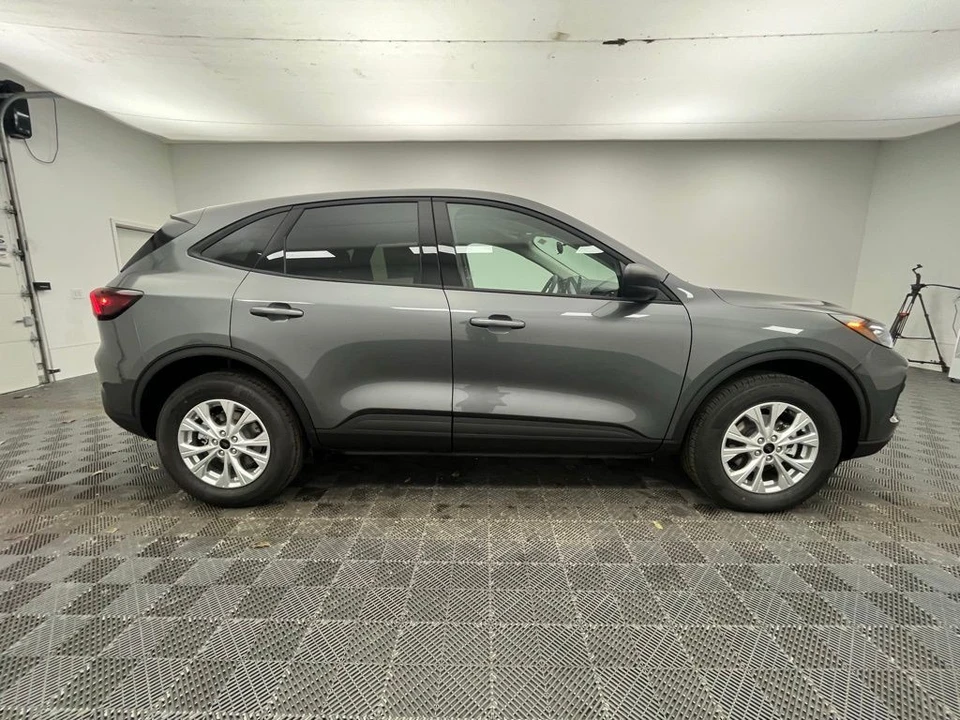 2026 Ford Escape - Image 7 of 12