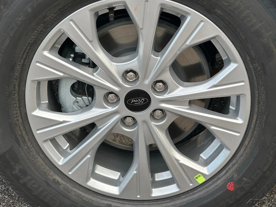 2026 Ford Escape - Image 13 of 21
