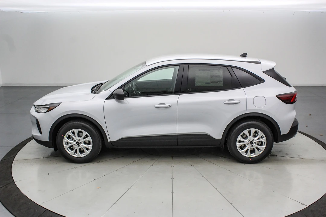 2026 Ford Escape - Image 8 of 21