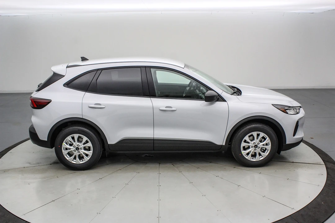 2026 Ford Escape - Image 4 of 21