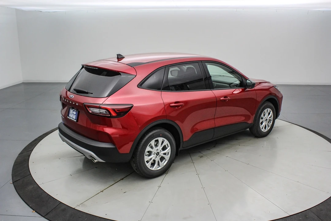 2026 Ford Escape - Image 5 of 21