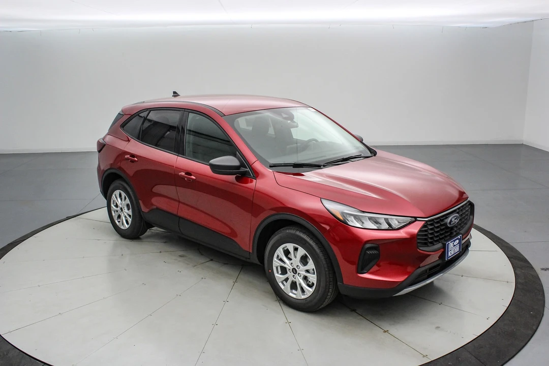 2026 Ford Escape - Image 2 of 21