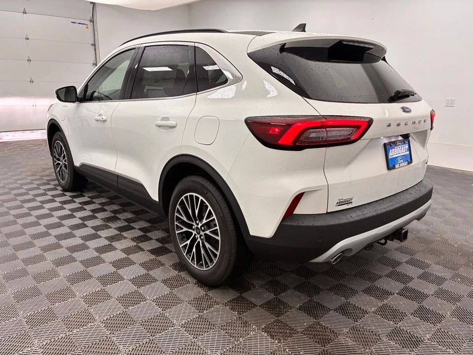 2026 Ford Escape - Image 11 of 12