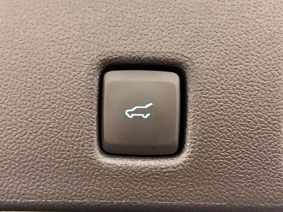 2026 Ford Escape - Image 10 of 12