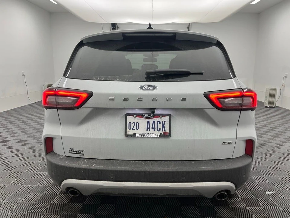2026 Ford Escape - Image 8 of 12