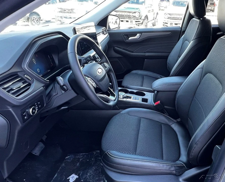 2026 Ford Escape - Image 15 of 21
