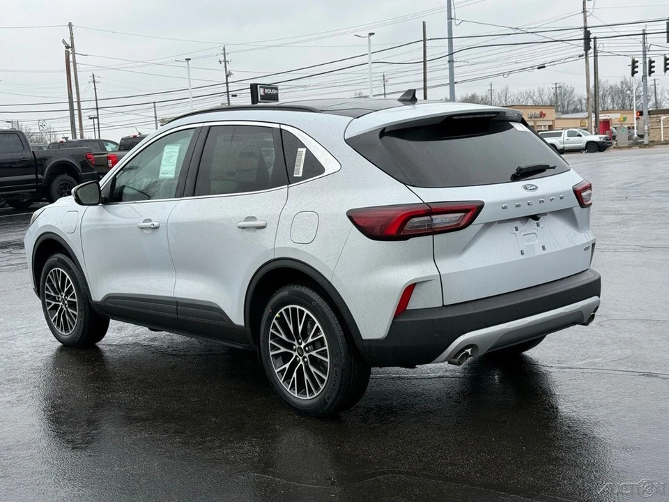 2026 Ford Escape - Image 3 of 21