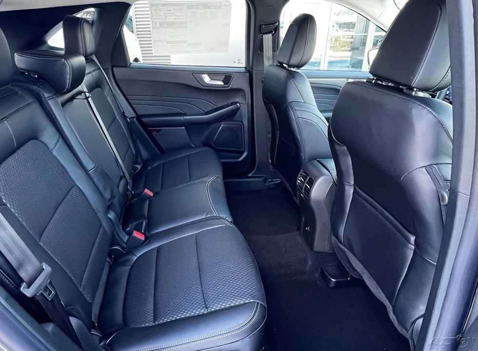 2026 Ford Escape - Image 18 of 21