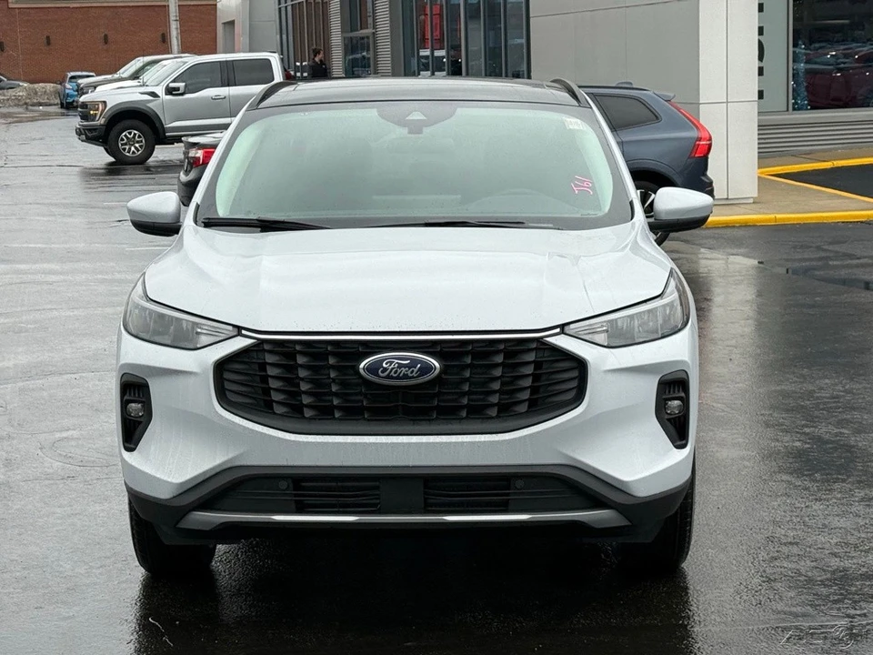 2026 Ford Escape - Image 10 of 21