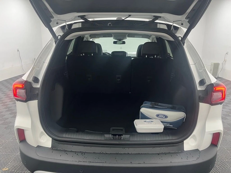 2026 Ford Escape - Image 10 of 12