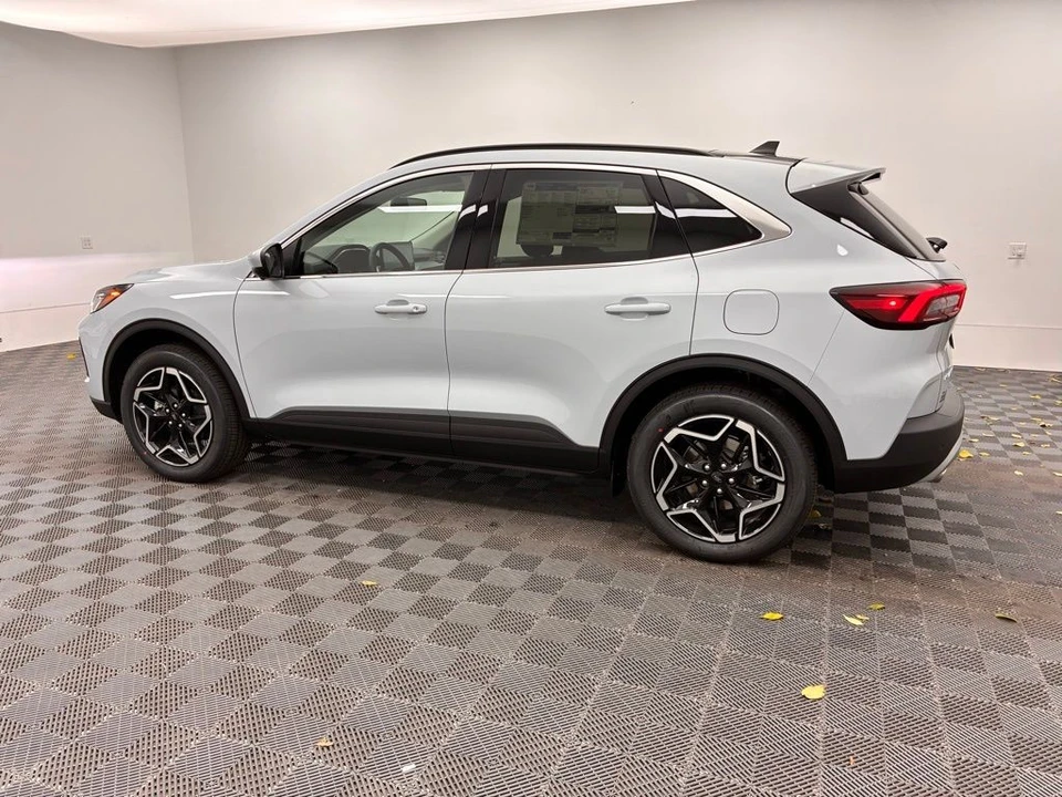 2026 Ford Escape - Image 12 of 12