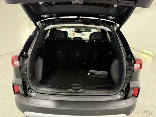 2026 Ford Escape - Image 7 of 12
