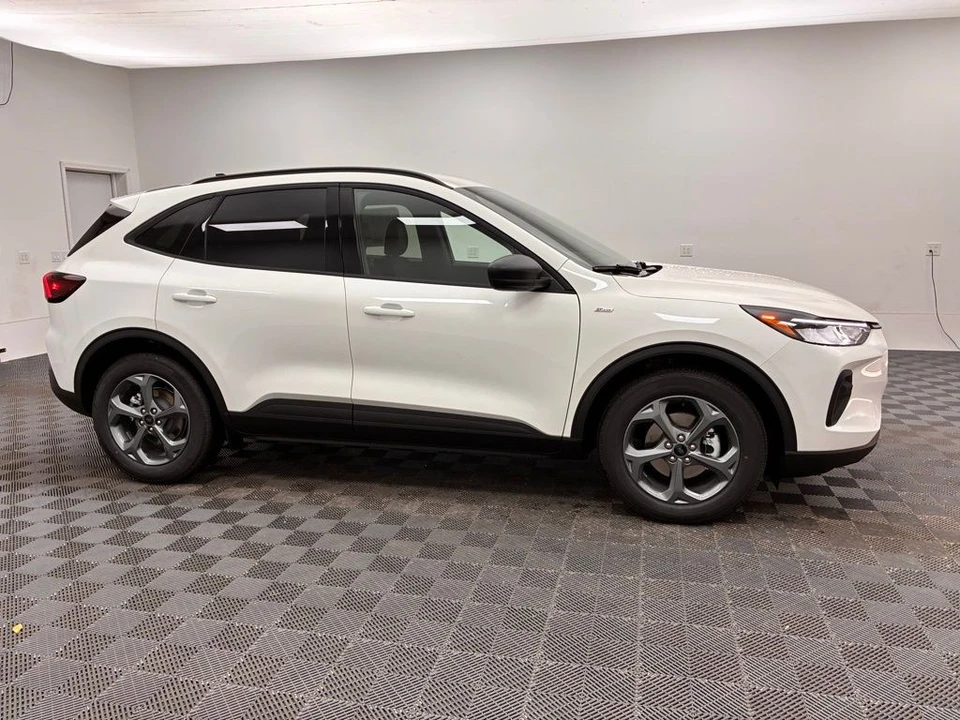 2026 Ford Escape - Image 7 of 12