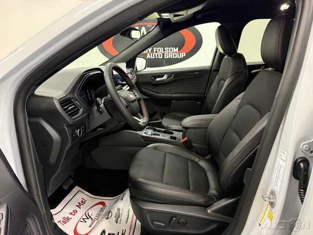2026 Ford Escape - Image 9 of 12