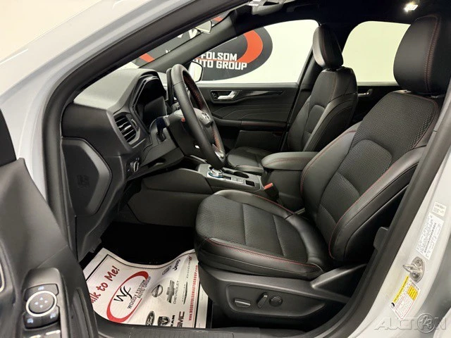2026 Ford Escape - Image 10 of 12