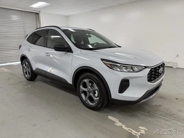 2026 Ford Escape - Image 3 of 12