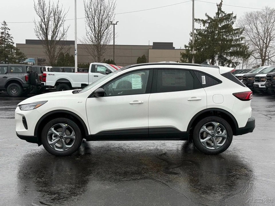 2026 Ford Escape - Image 2 of 12