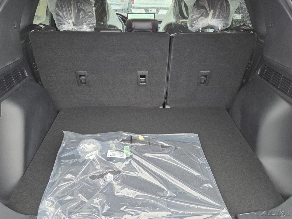 2026 Ford Escape - Image 16 of 21