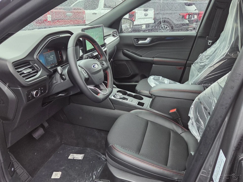 2026 Ford Escape - Image 17 of 21