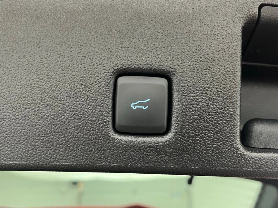 2026 Ford Escape - Image 11 of 12
