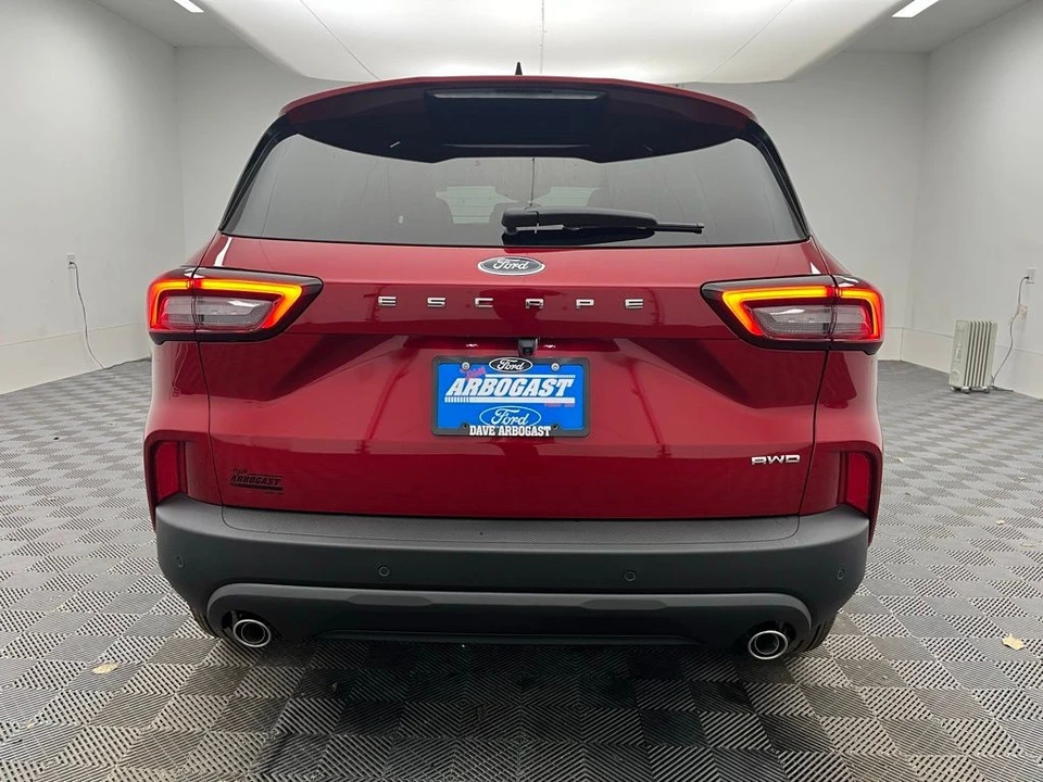 2026 Ford Escape - Image 9 of 12