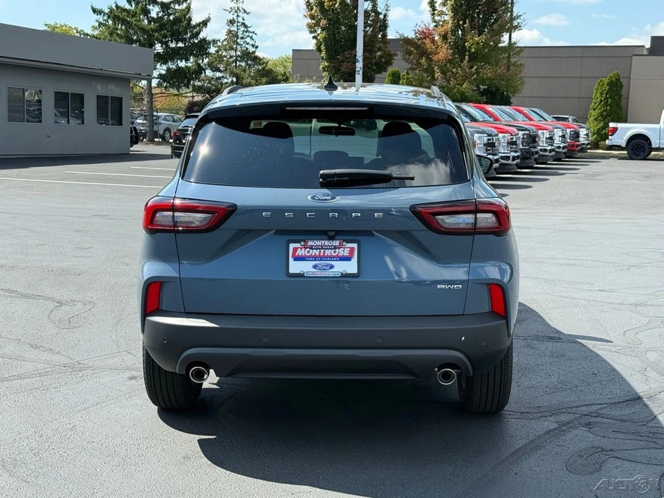 2026 Ford Escape - Image 5 of 21