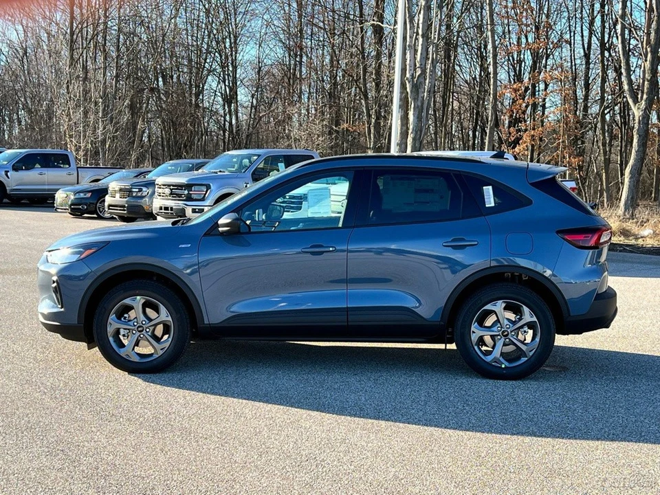 2026 Ford Escape - Image 2 of 21